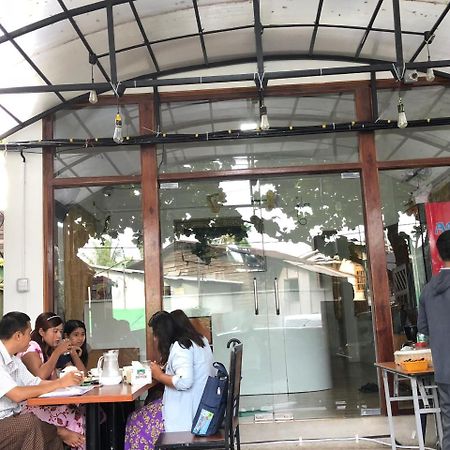 The Lodge Yangon Poshtel מראה חיצוני תמונה
