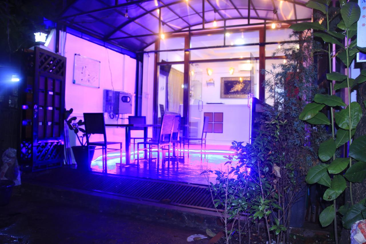 The Lodge Yangon Poshtel מראה חיצוני תמונה