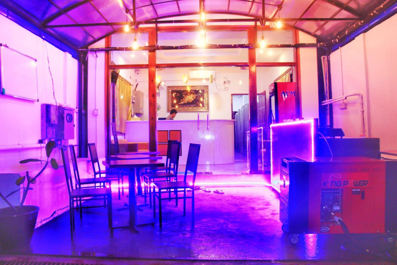 The Lodge Yangon Poshtel מראה חיצוני תמונה