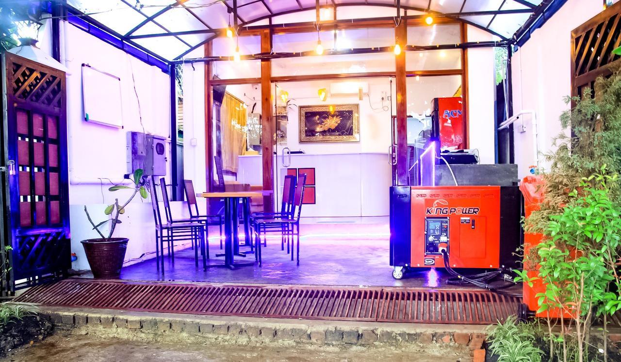 The Lodge Yangon Poshtel מראה חיצוני תמונה