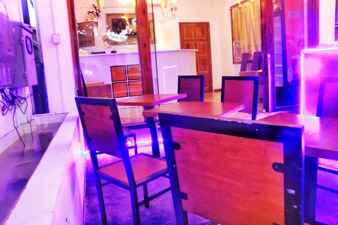The Lodge Yangon Poshtel מראה חיצוני תמונה